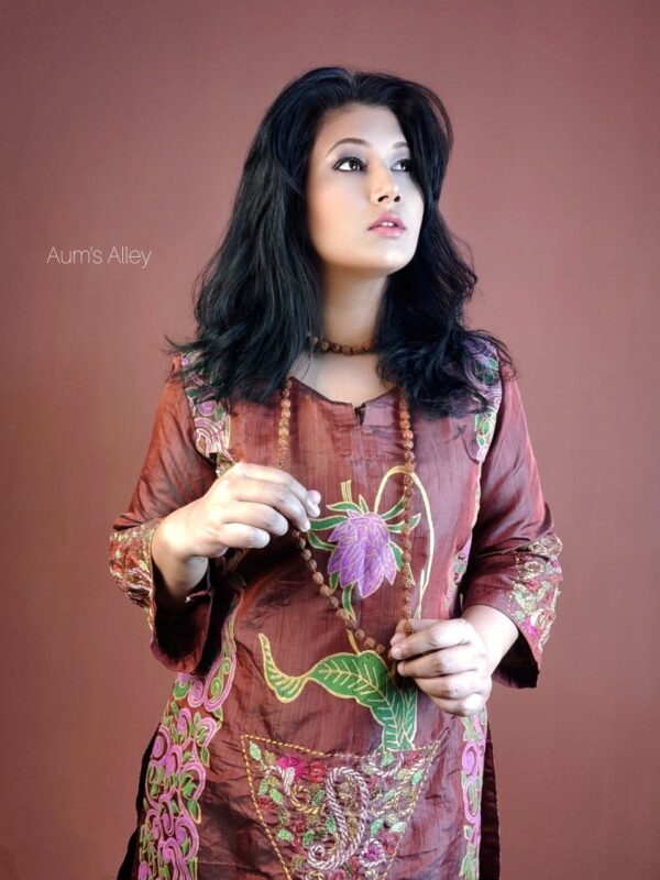 URVI Coffee Maroon Dual Tone Berry Silk Kurti Set